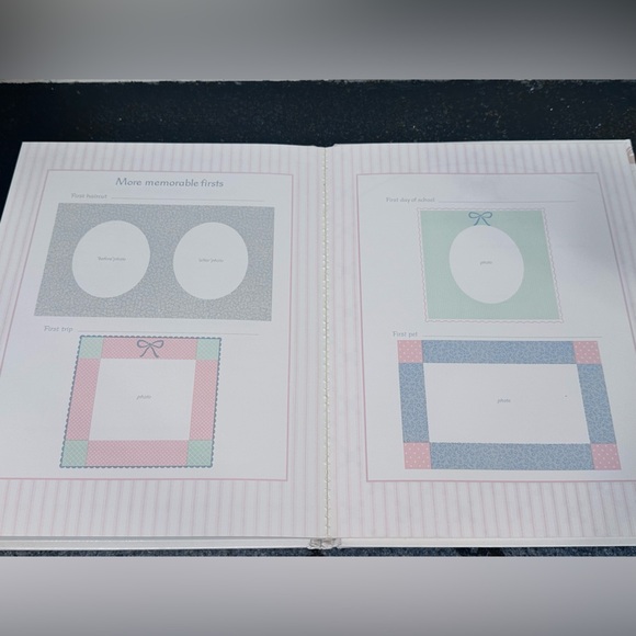 Gibson Baby Book A Treasury of Baby Days Birth To 7 Years Toys - Picture 4 of 6